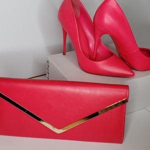 Fuchsia shoes and bag